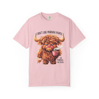 I Don't Like Morning People T-Shirt — Cute Grumpy Highland Cow Coffee Tee