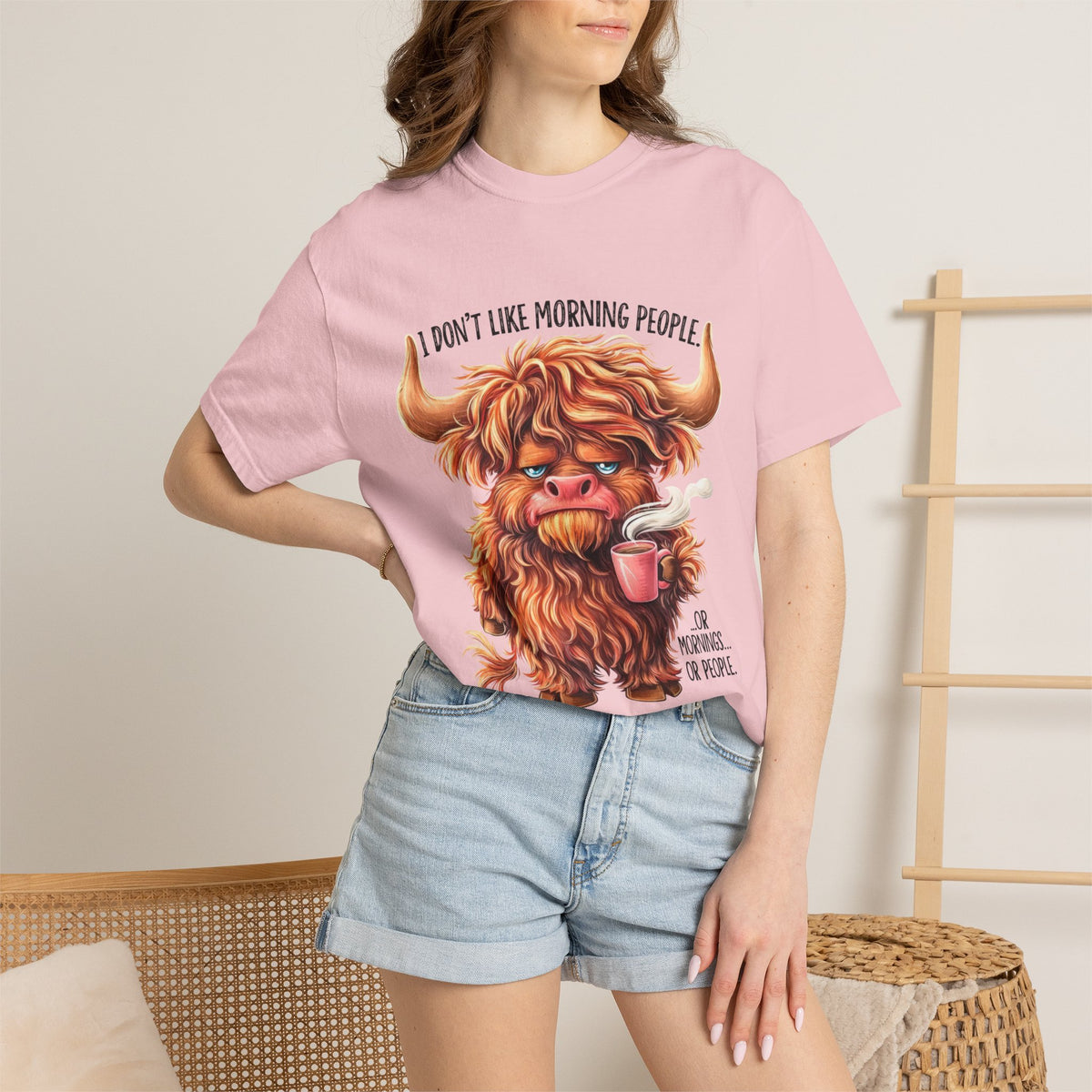 I Don't Like Morning People T-Shirt — Cute Grumpy Highland Cow Coffee Tee